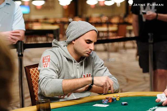 Eric Sfez, Gilbert Diaz et Sylvain Loosli au top sur le 10.000$ 6-Max 0001