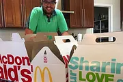 Caritatif : Mike Noori échoue à manger 1000$ de McDonalds en 36 heures... mais récolte 14.000$