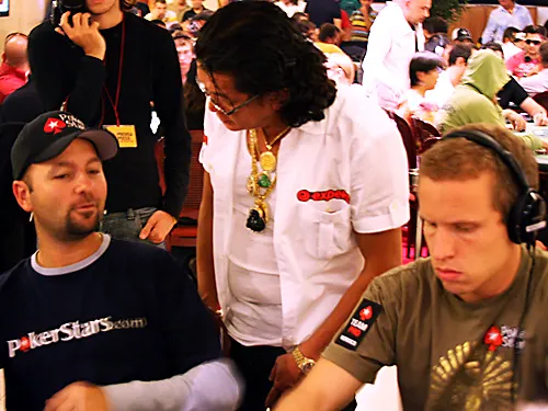 PokerStars.com EPT Barcelone : Woodward leader du Day 1B 103