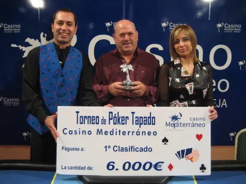 Luis Perdiguero se impone en el torneo de tapado del casino de Villajoyosa 0001
