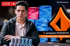 Miguel Lopes na mesa final do $1.050 Main Event do Powerfest