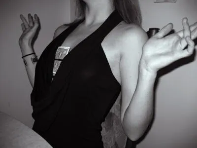 Un joueur de poker a été surpris en train de marquer les cartes avec du papier de verre.