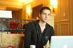 Vidéo WSOP 2011 :  'Superpanda' "sans pression" 101