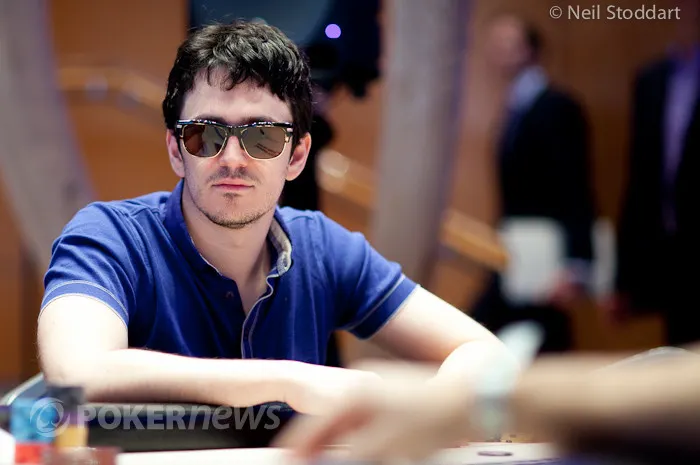Isaac Haxton Junta-se à  Team PokerStars Online 0001