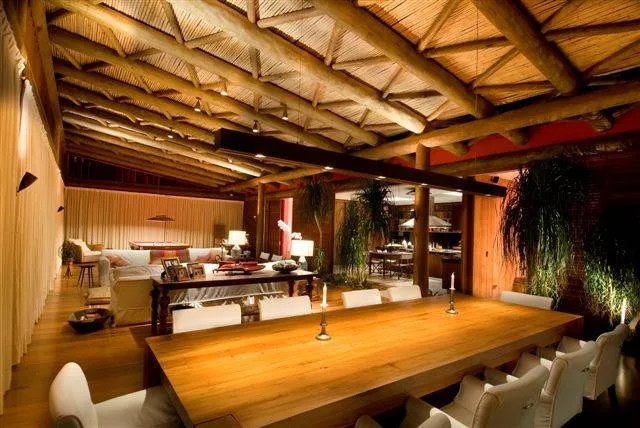 Ganhou a FT das WSOP ou o Euromilhões e Não sabe o Que Fazer ao Dinheiro? 102