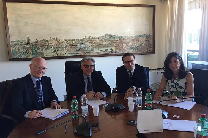 El acuerdo por la liquidez compartida quedó firmado ayer en Roma 0001