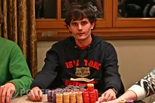 Le belge Phillip Meulyzer est chip leader de l'EPT Snowfest après le Jour 2