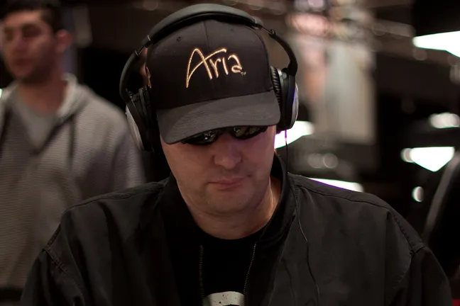 Phil Hellmuth (Event # 40) Looking to Make Some Moves On Day 1 of the $1,000 NLH Tourney