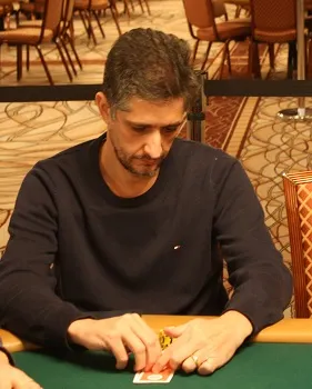 Faces in the Crowd: 'Big Show' and a Black Friday Refugee in The Colossus 102