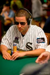 WSOP Main Event Jour 2a/b : Doyle Brunson et Ludovic Lacay bien placés 101