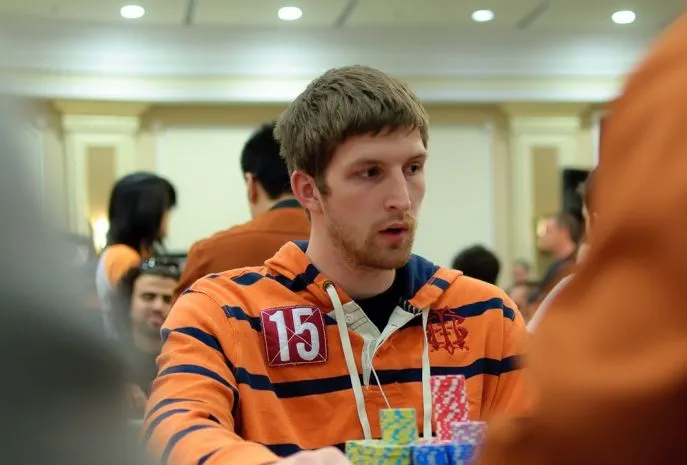 NAPT Los Angeles Day 2 - Jimmie Guinther mène la danse  au Bicycle Casino 0001