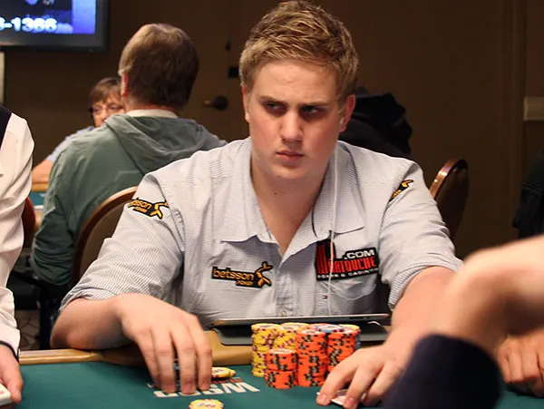 Main Event WSOP - Jour 3 : D'Alesandro chip leader ; la bulle approche 102