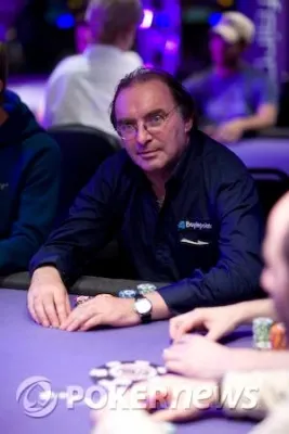 Turbo Semanal: Agenda WSOP 2010, Jogadores de Poker Rapam Cabeça, E Mais 102