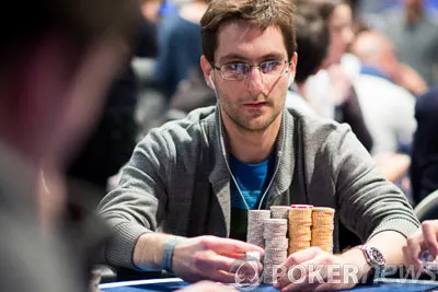 Main Event PokerStars.fr EPT Deauville : Cyril André chipleader (2.108.000), 6 Français en tête sur 23 survivants.