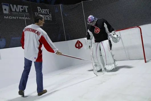 Paris du poker : Phil Laak affronte Antonio Esfandiari sur la glace 101