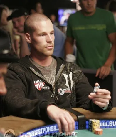 High Stakes Online - Patrik Antonius perdant d'1.4 million à la mi-juillet 0001