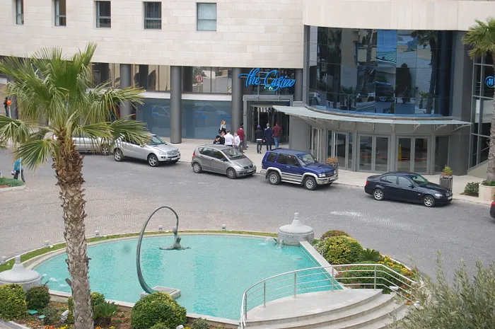 Check out Malta's juicy cash games with this free luxury package courtesy of SuperLenny!