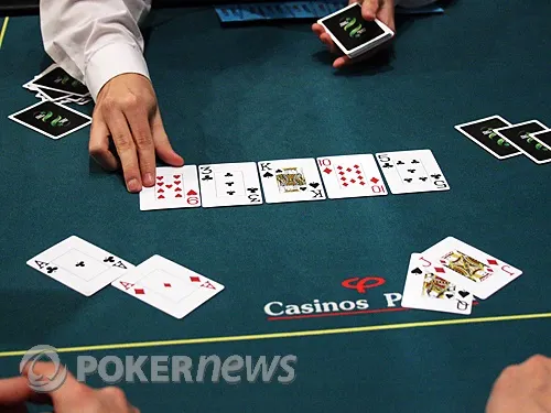 Stratégie Texas Holdem : Trouver le bouton fold (et éviter les coolers)