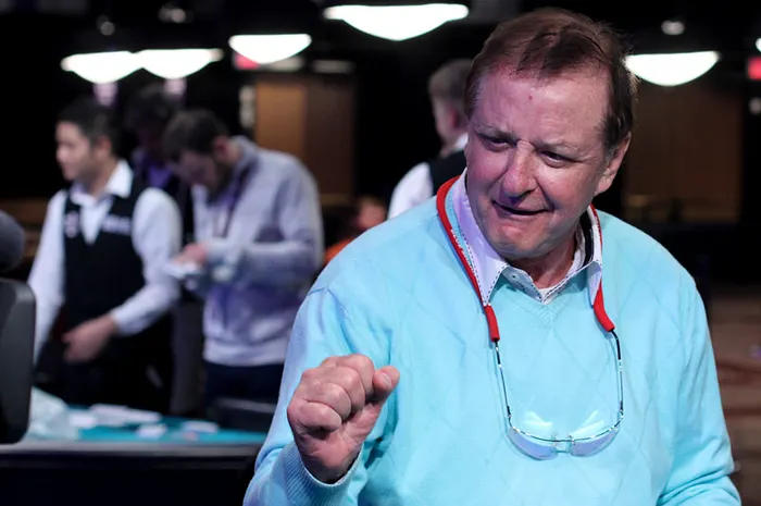 Pierre Neuville refuse l'argent des cigarettiers et portera le logo de One Drop 0001