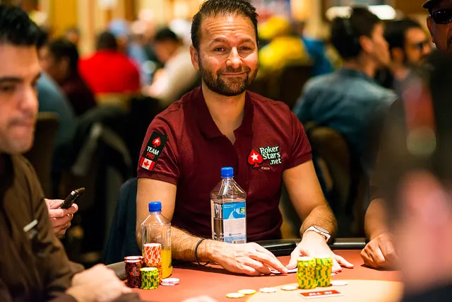 WPT Five Diamond : Daniel Negreanu et le mari de Céline Dion toujours en lice (33 survivants)