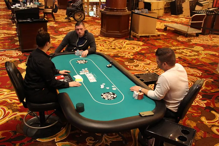 Zack Mullennix vs. Mark Koeln (R)