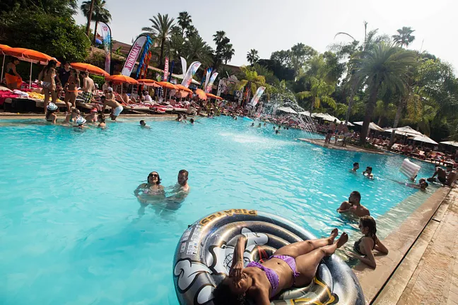 The Winamax SISMIX festival is about poker, party and time by the pool
