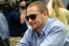 Résultats poker online : Calvin "Cal42688" Anderson gagne gros