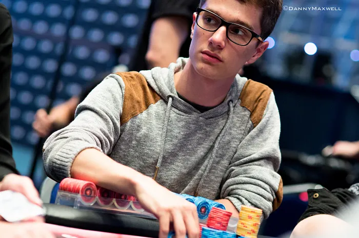 Estrellas Poker Tour : Jose Carlos Garcia leader à 98 left, 10 réscapés Français dont Seb Sabic et Hugo Pingray 0001