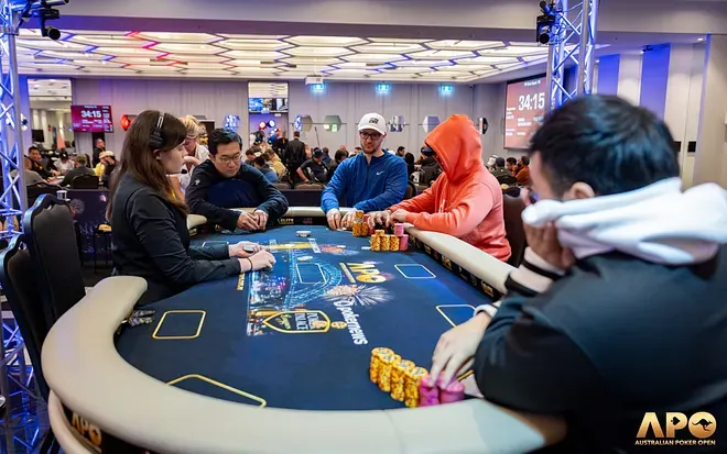 Live poker at the Australia Poker Open