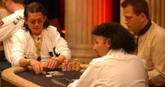 Crónicas de Negreanu: o Projeto iSeriesLive, Imitação de Scotty Nguyen e Muito Mais 0001