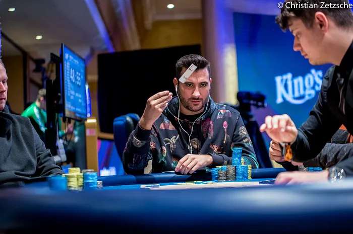 Dario Sammartino lidera 14 sobreviventes no Main Event da WSOPE 2019