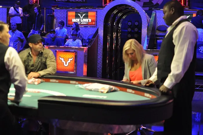 All Mucked Up: 2012 World Series of Poker Day 29 Live Blog 101