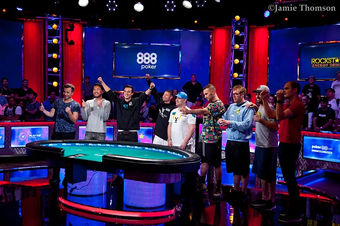 Le Français Antoine Labat en finale du Main Event 0001