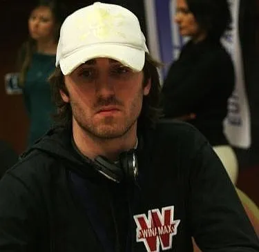 PokerStars.com EPT Prague, Day 1a: Ludovic Lacay Leads 0001