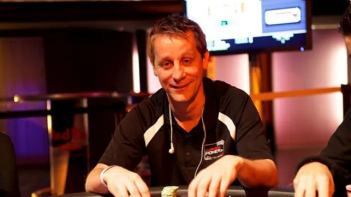 Rémy Biechel, les coulisses de son interview Dans le Carré 0001