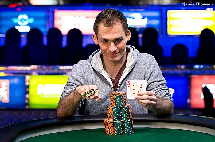 2014 World Series of Poker Day 9: Breakthrough Bracelet for Bonomo; Volpe Leads Stacked $10K 2-7 Final Table 0001