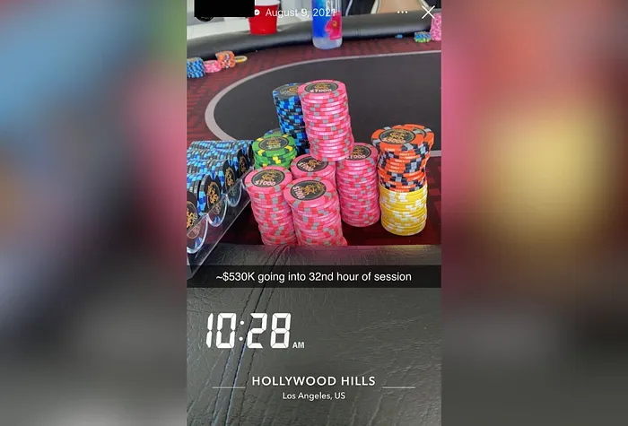 Fotos do jogo de poker em Hollywood Hills na Glass House fornecidas por Daniel