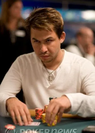 Résultats poker WSOP 2008 Tournoi 25 :  bracelet pour Kenny Tran dans le 10.000$ Head's Up No-Limit 0001