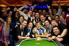 WSOP 2013 Event #1 : Le premier bracelet pour Chad Holloway, Team PokerNews