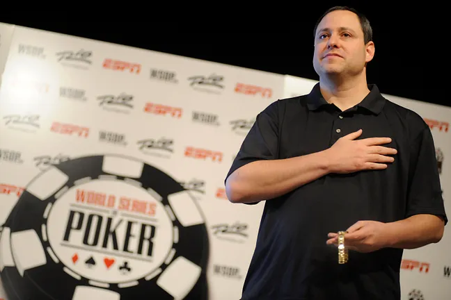 David Baker recieving his World Seies Of Poker bracelet last year.