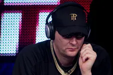 Gafas de sol y gorra: algo más que complementos