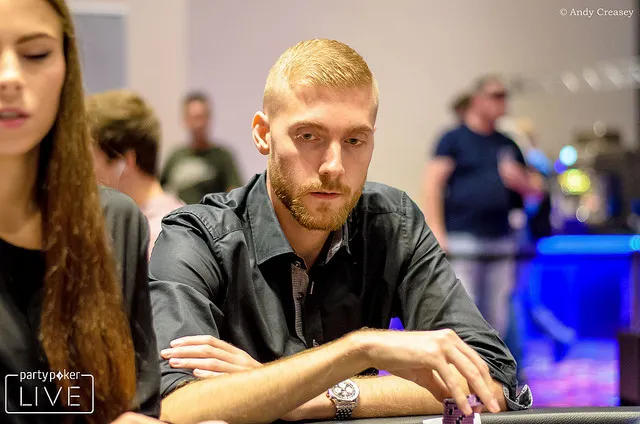 Manig Loeser takes his seat in the Super High Roller