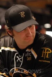Hellmuth - in hot water