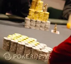 Kenny Ng's big stack (in background) vs. Jordan Lamberg's big stack (foreground)