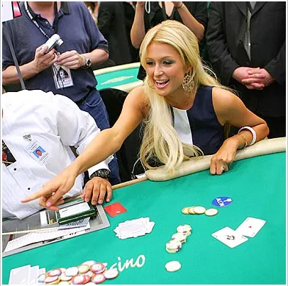 Será que Paris Hilton está viciada no poker? 0001