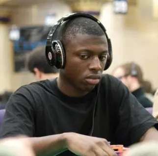 Los Angeles Poker Classic Main Event Day 3: Farkye Leads as Bubble Bursts 0001