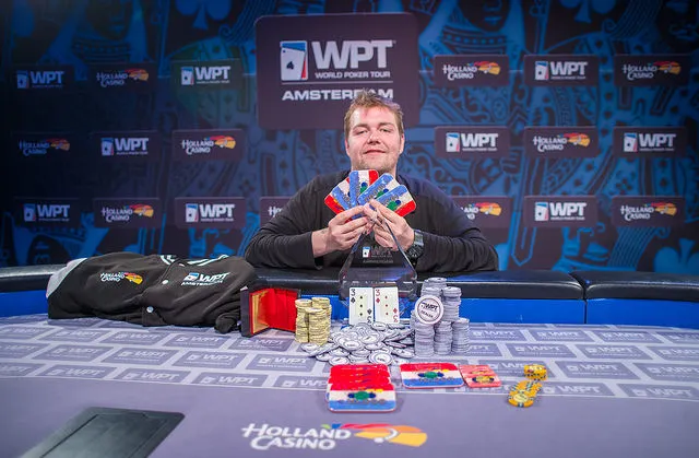 WPT Amsterdam : Noah Boeken, Felix Stephensen, Yevgeniy Timoshenko et Bryan Paris dans le... 101