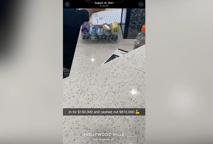 Fotos do jogo de poker em Hollywood Hills na Glass House fornecidas por Daniel