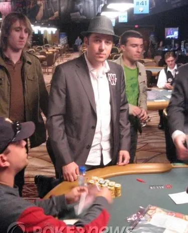 WSOP 2008 Live - Levi en table finale du $2,500 No Limit Hold'em (#13) 0001