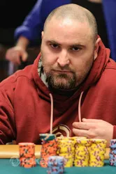 WSOP 2012 Jour 13 : Phil Hellmuth dans le Jour 2 du 2.500$ Razz 103